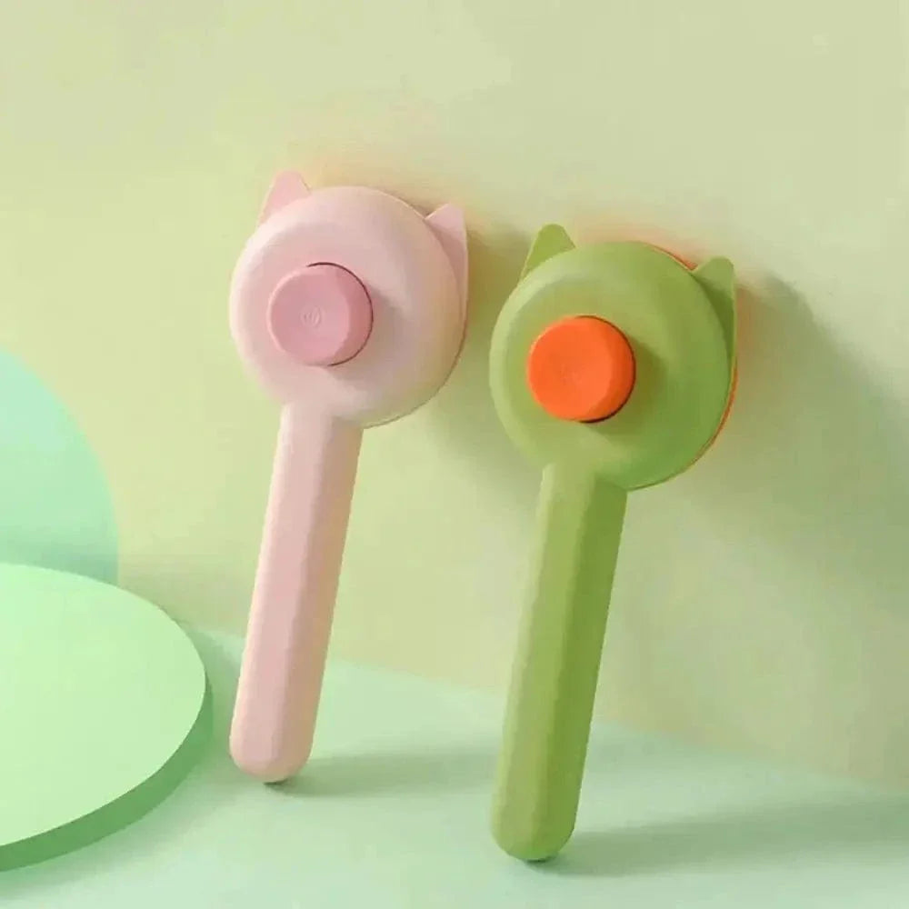 Brosse Autonettoyante en 1 clic pour chat et chien